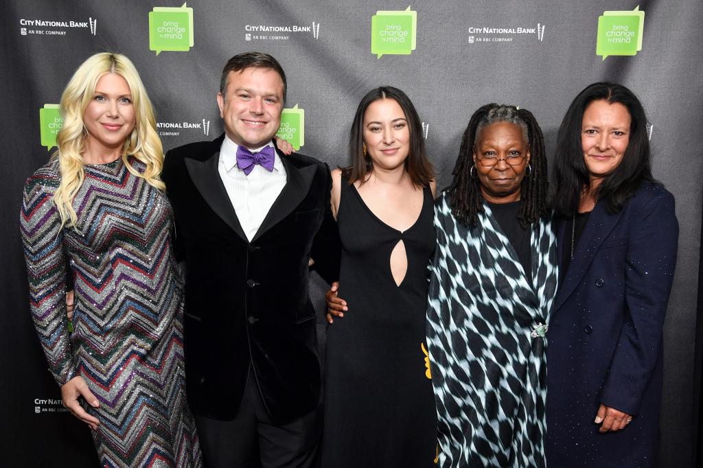 Olivia Williams, Zak Williams, Zelda Williams, Whoopi Goldberg and Marsha Williams at a charity event in October 2023.